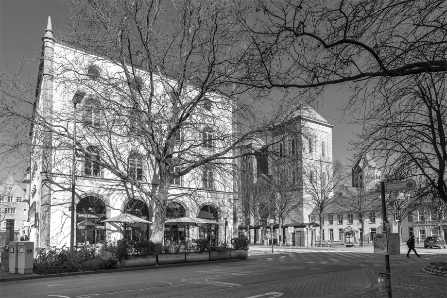 Haus Domhof 4. Ehem. Palais Immeyer von 1853 (»Alfa-Haus«) © Marc Guddorp